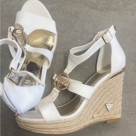 Guess wedges - Picture 3 of 4